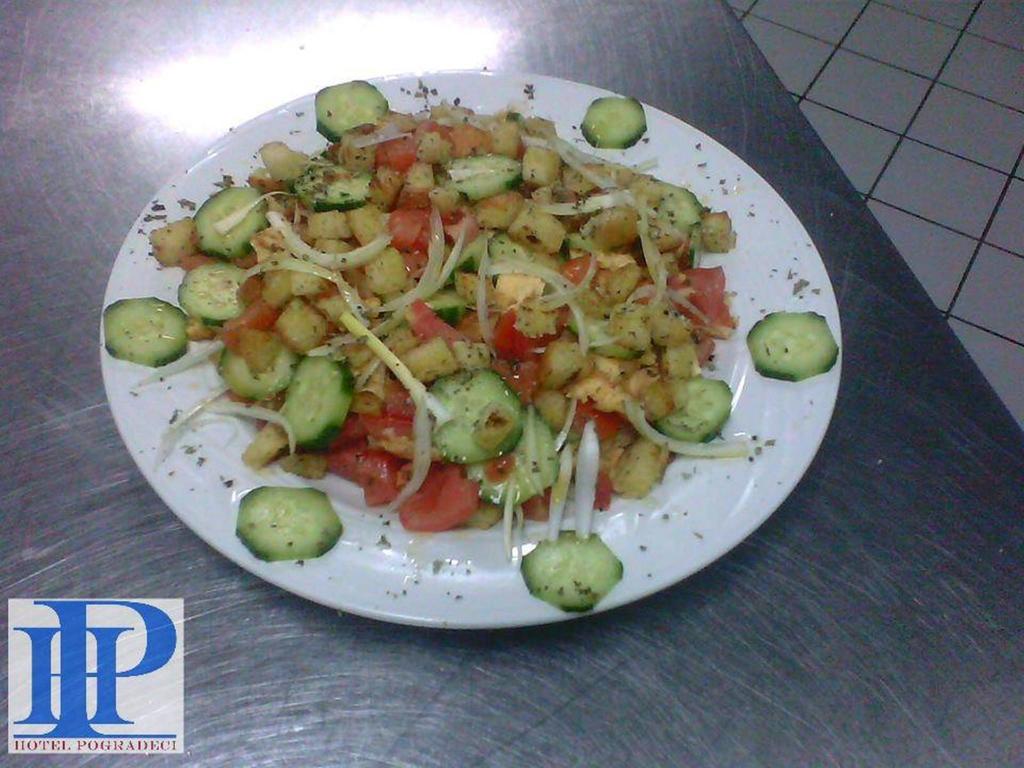 Hotel Pogradeci מראה חיצוני תמונה