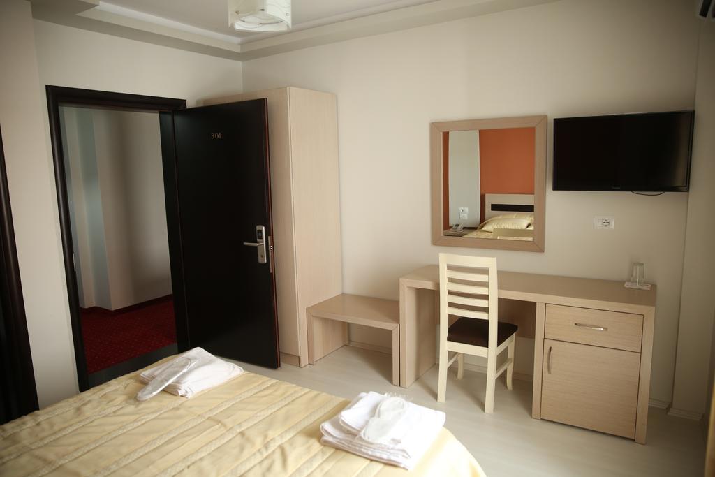Hotel Pogradeci חדר תמונה