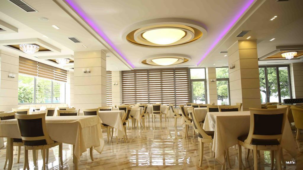 Hotel Pogradeci מראה חיצוני תמונה